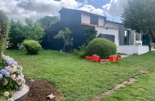 Les Brunels Villa | Maison Rurale Rénovée à la Montagne Noire à 10 min du Lac St Ferreol
