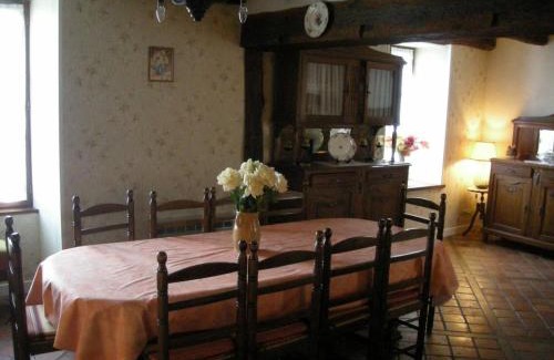 Gehee House | Maison rustique avec salle de jeux, jardin, 5 chambres près du Zoo de Beauval - FR-1-591-34