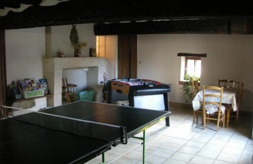 Gehee House | Maison rustique avec salle de jeux, jardin, 5 chambres près du Zoo de Beauval - FR-1-591-34