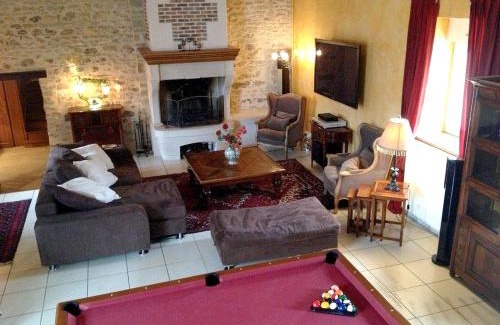 Les Houches House | Maison spacieuse avec jacuzzi à Saint-Georges-sur-Baulche