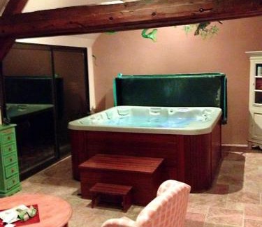 Les Houches House | Maison spacieuse avec jacuzzi à Saint-Georges-sur-Baulche