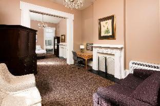 Faubourg Lafayette Hotel | Maison Saint Charles