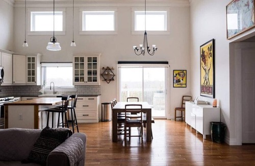 Wellington House | “Maison Somm” Wine Country Retreat with a Pool