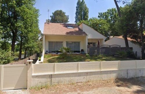Saint-Brevin-les-Pins House | Maison spacieuse à 800m plage, jardin, animaux admis, parking, WiFi - FR-1-306-1294
