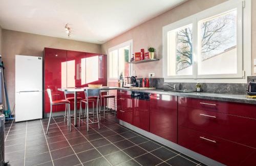 Saint-Brevin-les-Pins House | Maison spacieuse à 800m plage, jardin, animaux admis, parking, WiFi - FR-1-306-1294