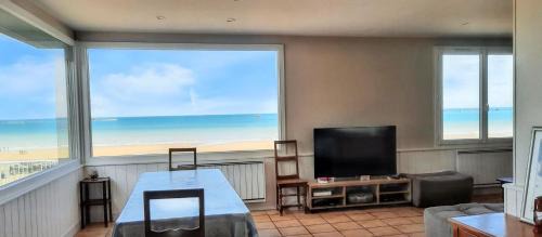 Pont-Audemer - Val de Risle House | Maison spacieuse avec vue sur la mer à Arromanches-les-Bains