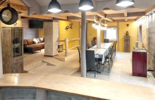 Arrentes-de-Corcieux House | Maison spacieuse à Arrentès-de-Corcieux avec jacuzzi