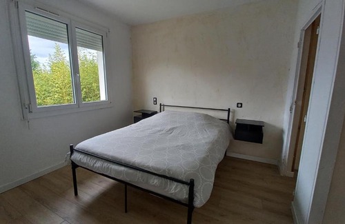 Casseneuil Apartment | Maison spacieuse avec un terrain