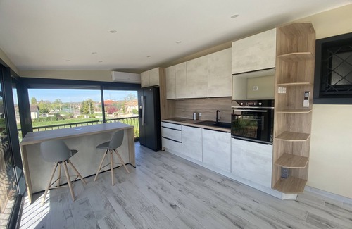 Grieges House | Maison Spacieuse, Conviviale
