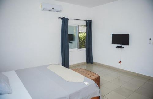 Lome House | Maison Stella Lome