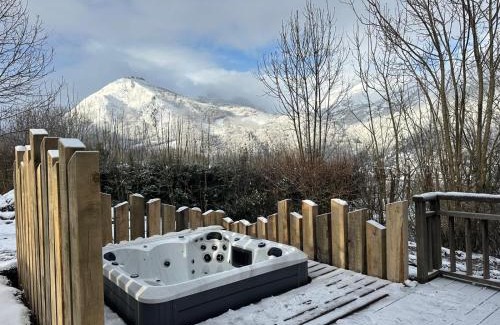 Bourisp Ski Chalet | Maison Style Chalet 4 étoiles avec Jacuzzi- La Sérénité de Sailhan