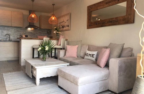 Cogolin House | Maison Super Vue Jacuzzi 10mn St Tropez Wifi Parking Clim