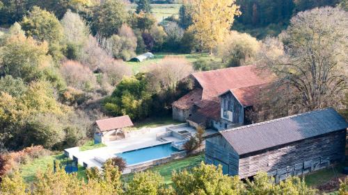 Saint-Cernin-de-lHerm House | Maison Tiny Bwa
