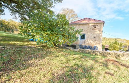 Saint-Cernin-de-lHerm House | Maison Tiny Bwa