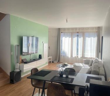 Seine-et-Marne House | Maison tout confort avec jardin à 35 min de Paris