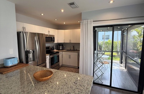 Royal Poinciana House | Maison très sécuritaire avec piscine à 5 minutes de la plage à Hollywood