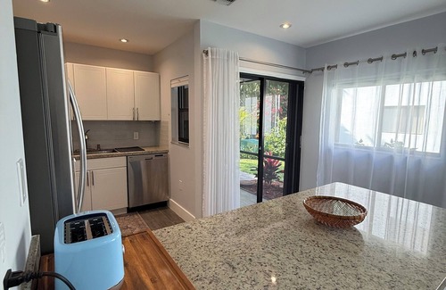 Royal Poinciana House | Maison très sécuritaire avec piscine à 5 minutes de la plage à Hollywood
