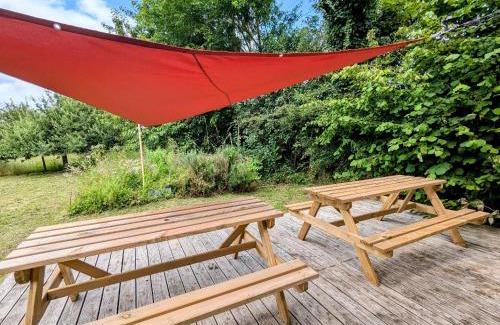 Lussac-Les-Eglises House | Maison typique en Berry avec jardin privatif, BBQ et parking - FR-1-591-598