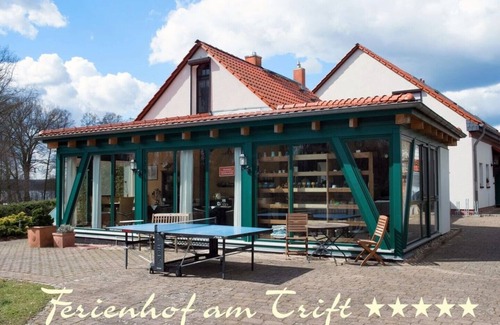 Bad Saarow Apartment | Maisonette apt. No. 2, rosemary, wood-burning stove, sauna, bathing area at the lake 50 meters away