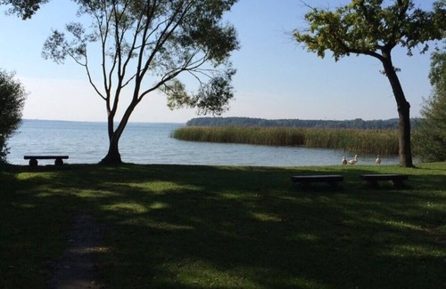 Bad Saarow Apartment | Maisonette apt. No. 2, rosemary, wood-burning stove, sauna, bathing area at the lake 50 meters away