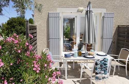 Aubais House | Maisonette Duplex Confort | 2 Terrasses Privées