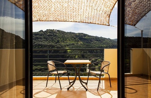 Malevizi Apartment | MAISONETTE/ESTATE KARES