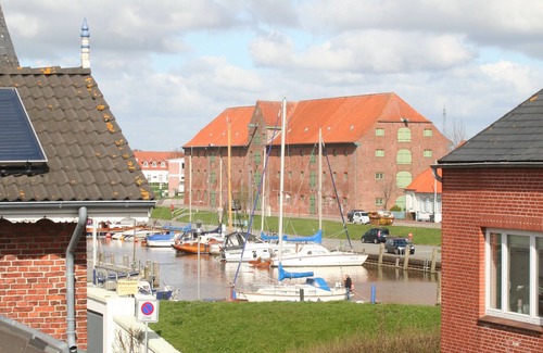 Toenning Apartment | Maisonette-ferienwohnung "oberdeck" in Tönning für Max. 4 Personen