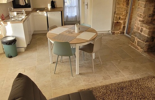 Muret-le-Chateau House | Maisonette