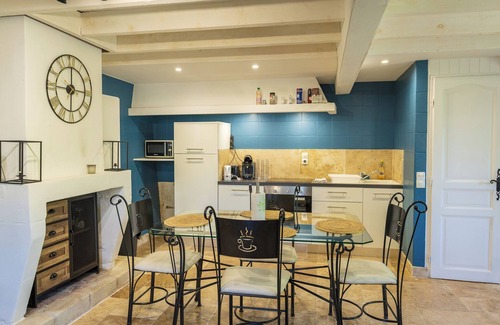 Orbigny House | Maisonette in Orbigny, 10 minutes from Beauval Zoo and the Châteaux.