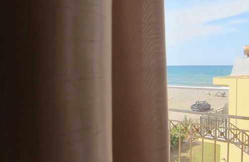 Gerani House | Maisonette on the beach!