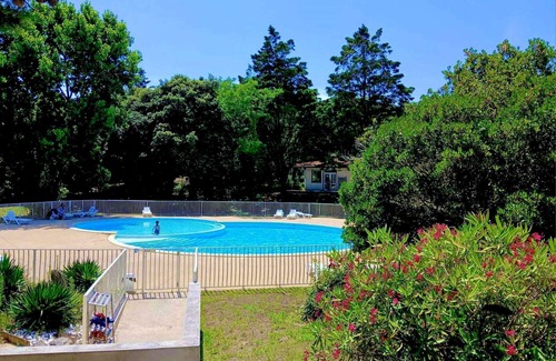Saint-Georges-d'Oleron House | ⭐️Maisonnette-piscines-proche plage⭐️