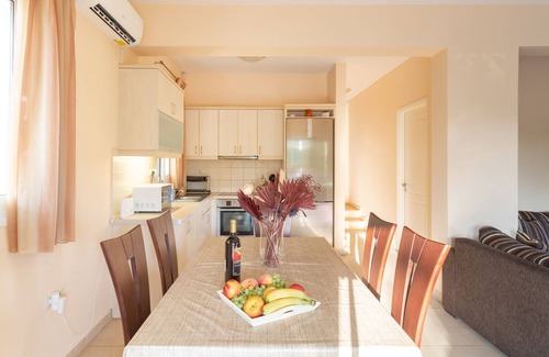 Eretria House | Maisonnette D’Amira