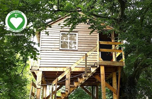Le Mans Metropole Cabin | Maisonnette Perchée, Aménagée au Cœur de la Nature