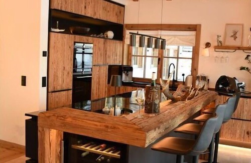 Seiwerath House | Maja Chalets Comfortable holiday residence