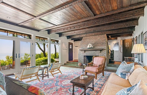 Point Abino House | Majestic Abino Hills Hideaway