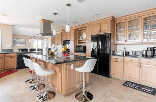 Anaheim Hills House | Majestic Anaheim Panorama Hill Home With Sunset