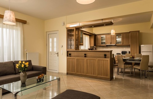 Darmarochori Apartment | Majestic Apartments are located at the beautiful sea side village Kolimbari.