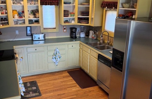 Livingston House | Majestic Getaway in the Mountains The Steele House Paradise Valley Montana