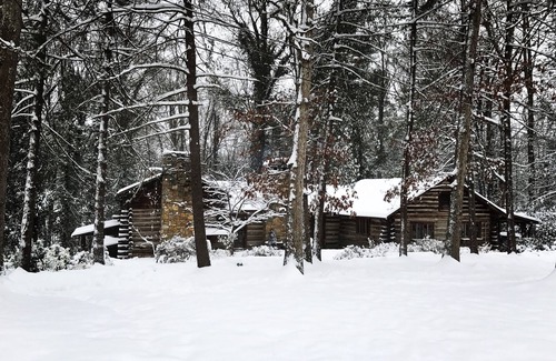 Winston - Salem Cabin | Majestic Getaway Cabin near Wake Forest University