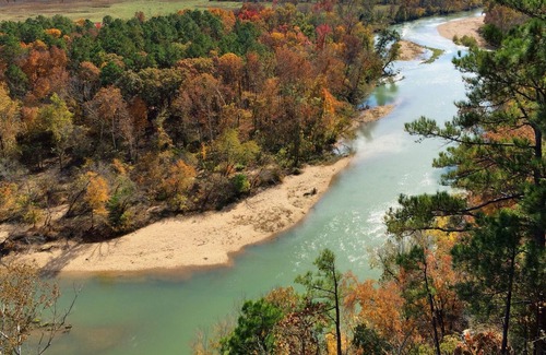 Kansas Cabin | Majestic Lodge In Flint Ridge Resort Overlooking The Illinois River