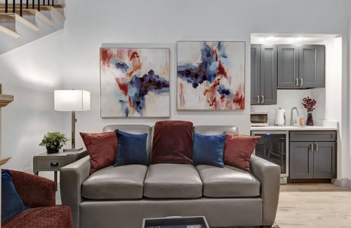 Downtown Nashville Apartment | Majestic Lofts #604 - In the Heart of Downtown’s Historic Core! ~5min to Broad!