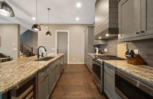 Deep Gap House | Majestic Meadows