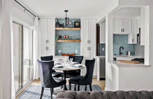 Mission Hills Apartment | Majestic Mermaid Retreat