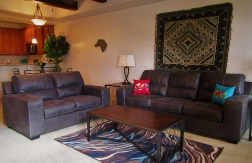 Mesilla Park Condo | Majestic Mesilla w/Swimming Pool