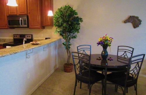 Mesilla Park Condo | Majestic Mesilla w/Swimming Pool