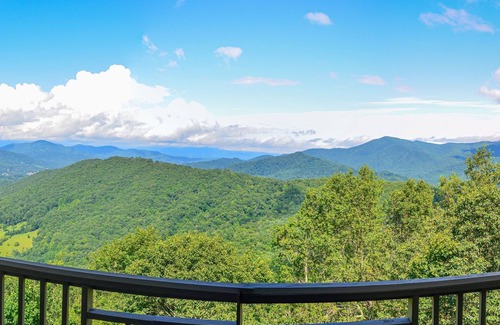 Mountain Air Villa | Majestic Mountain Views - Private Club Access