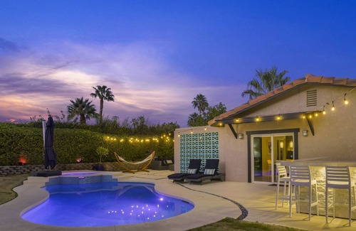 Vista Norte House | Majestic Mountain Views From Entertainer's Private Bkyd w/Sparkling Pool & Spa
