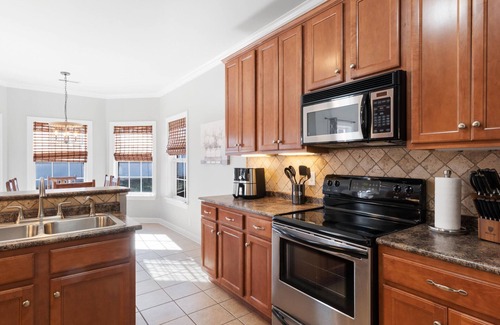 Murfreesboro House | Majestic Murfreesboro Manor – A Pet Friendly Escape!