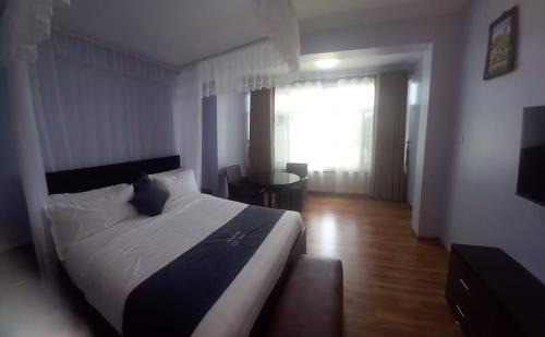 Pakwach Hotel | Majestic Nile Hotel