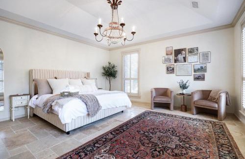 Cross Mountain House | Majestic Oak - Luxury, Billiards Room & Pool